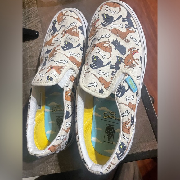 VANS CLASSIC SLIP-ON (THE SIMPSONS) youth size 3.5 - Picture 2 of 8